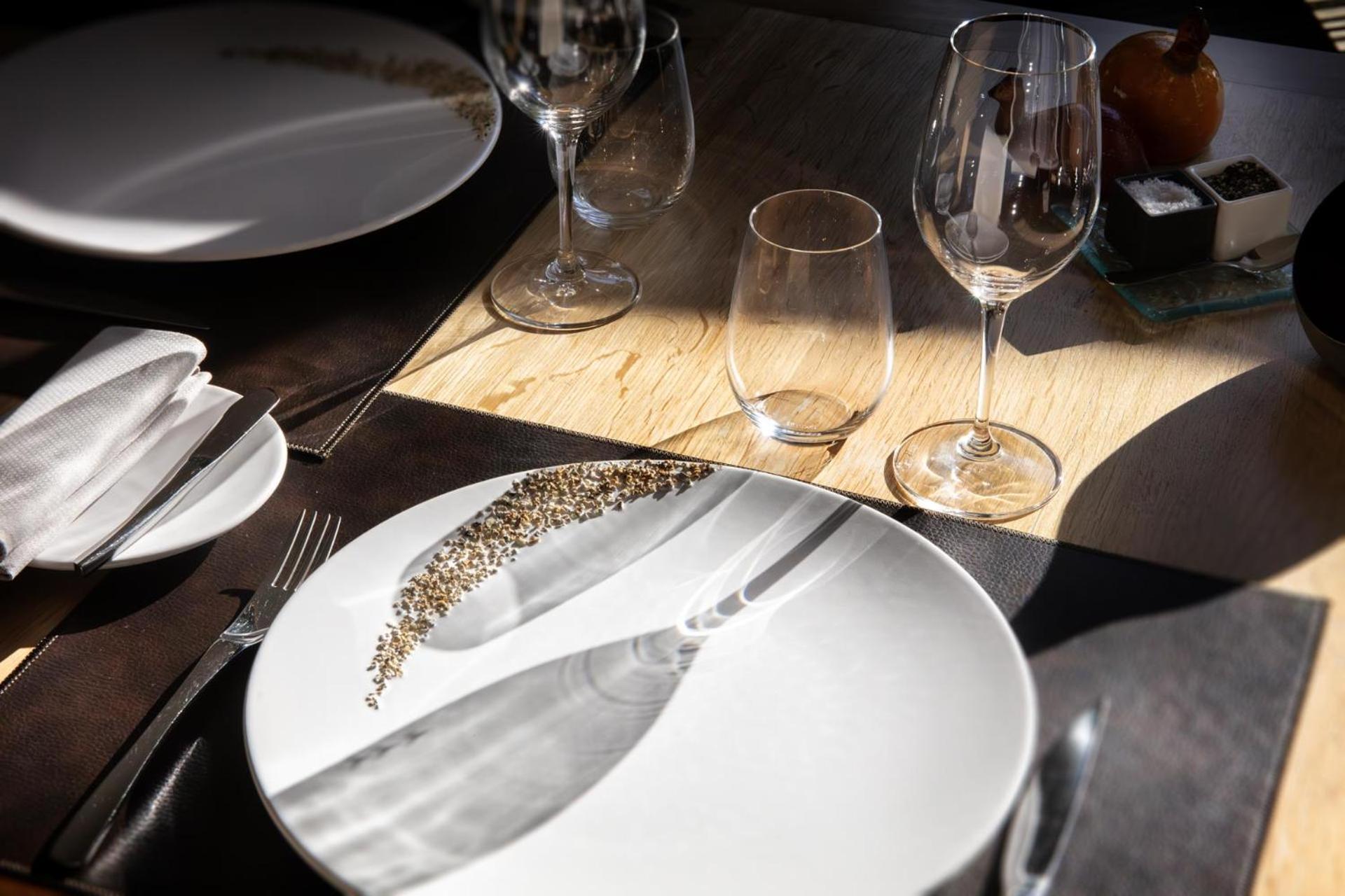 Saint-Ouen-les-Vignes L'Aubiniere Hotel Restaurant & Spa מראה חיצוני תמונה