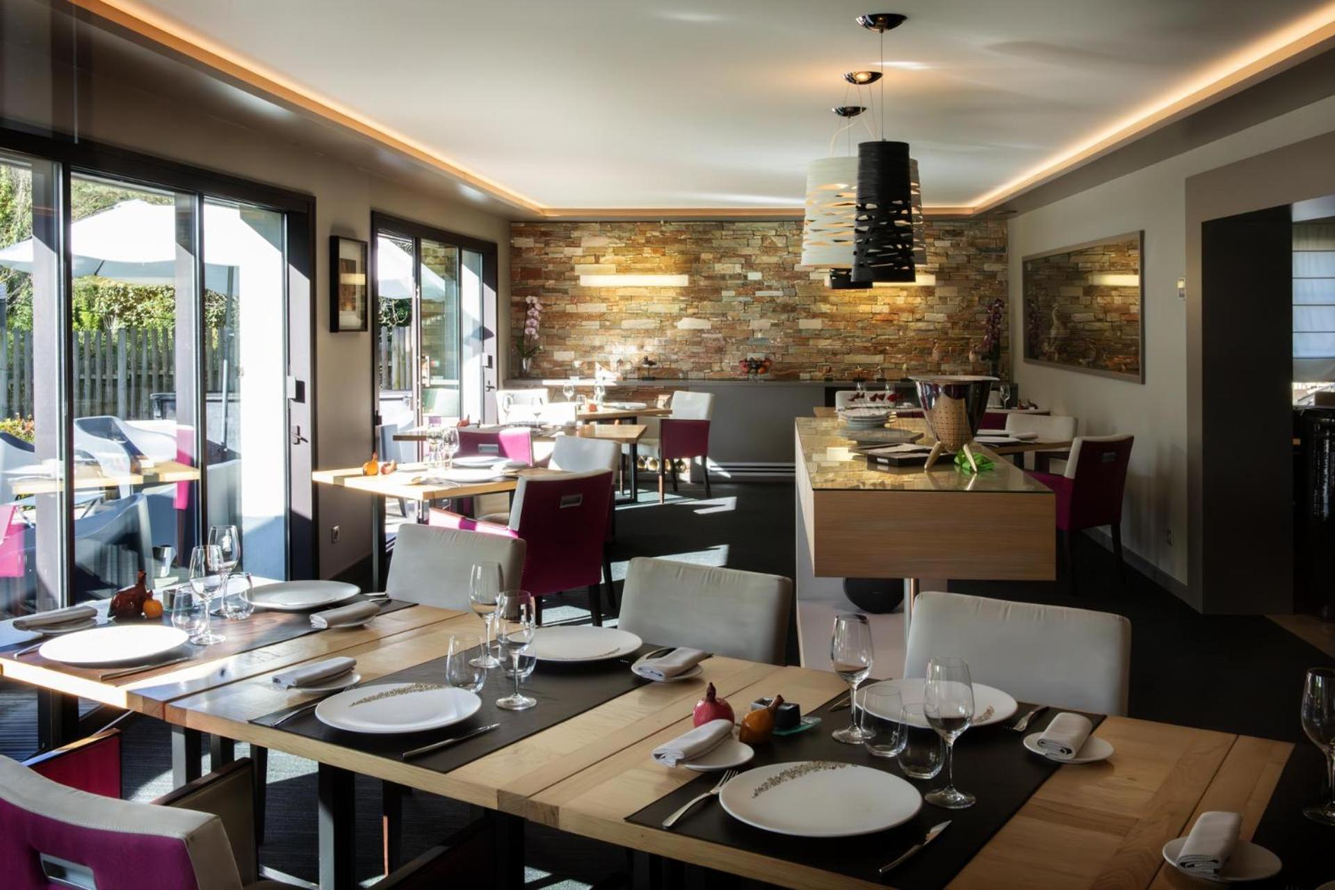 Saint-Ouen-les-Vignes L'Aubiniere Hotel Restaurant & Spa מראה חיצוני תמונה