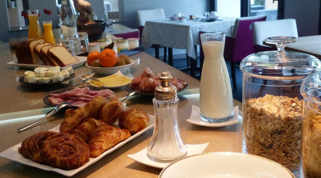Saint-Ouen-les-Vignes L'Aubiniere Hotel Restaurant & Spa מראה חיצוני תמונה